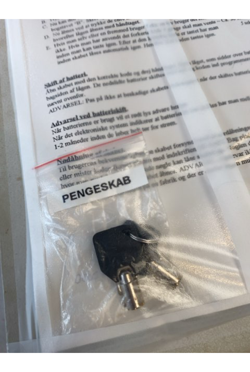 Hp-safe pengeboks